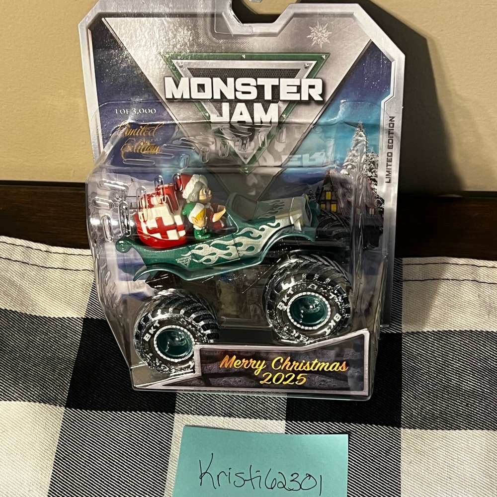 Monster Jam Holiday Edition Mrs Claus monster jam monster Truck - Green
